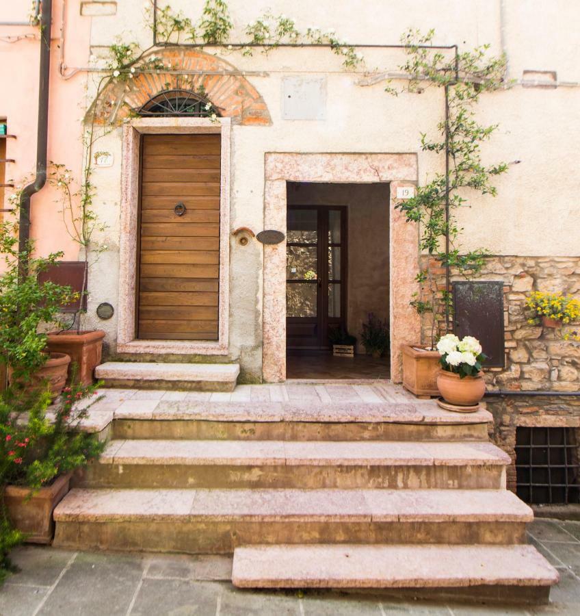 Appartement Le Dame del Borgo à Sassetta Extérieur photo